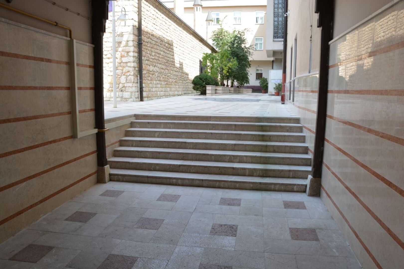 Finansirana sanacija dvorišta najstarije obrazovne institucije u Evropi - slika 7